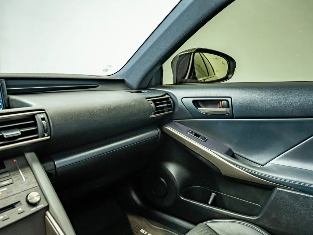 Used 2020 Obsidian Lexus 350 image 31