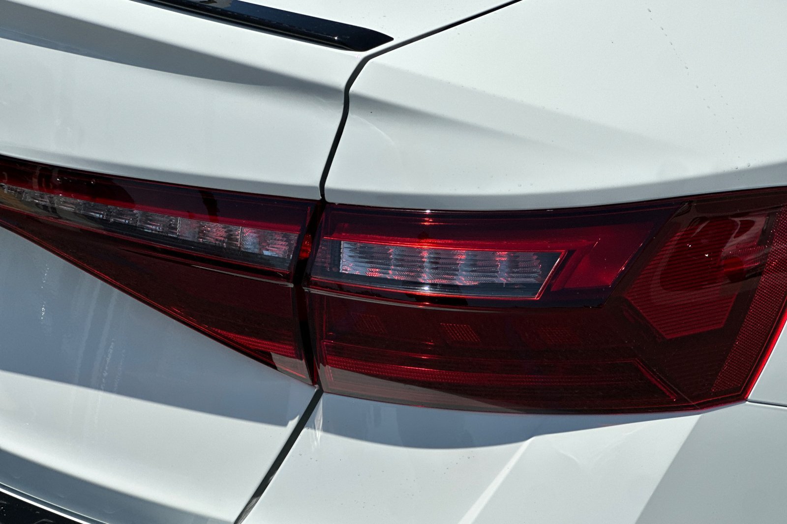 New 2026  Volkswagen 2.0T Autobahn image 25