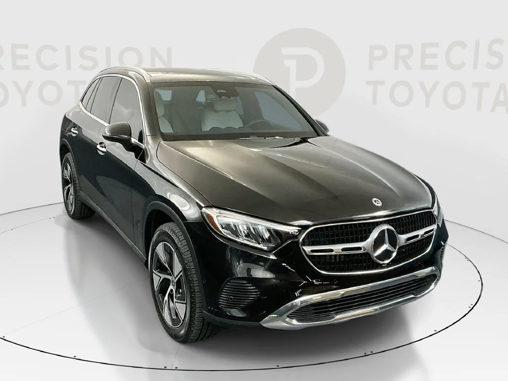 2024 Mercedes-Benz GLC 300
