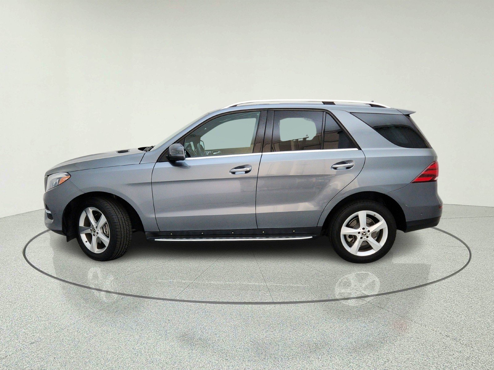 Used 2018 Selenite Grey Metallic Mercedes-Benz GLE 350 image 14