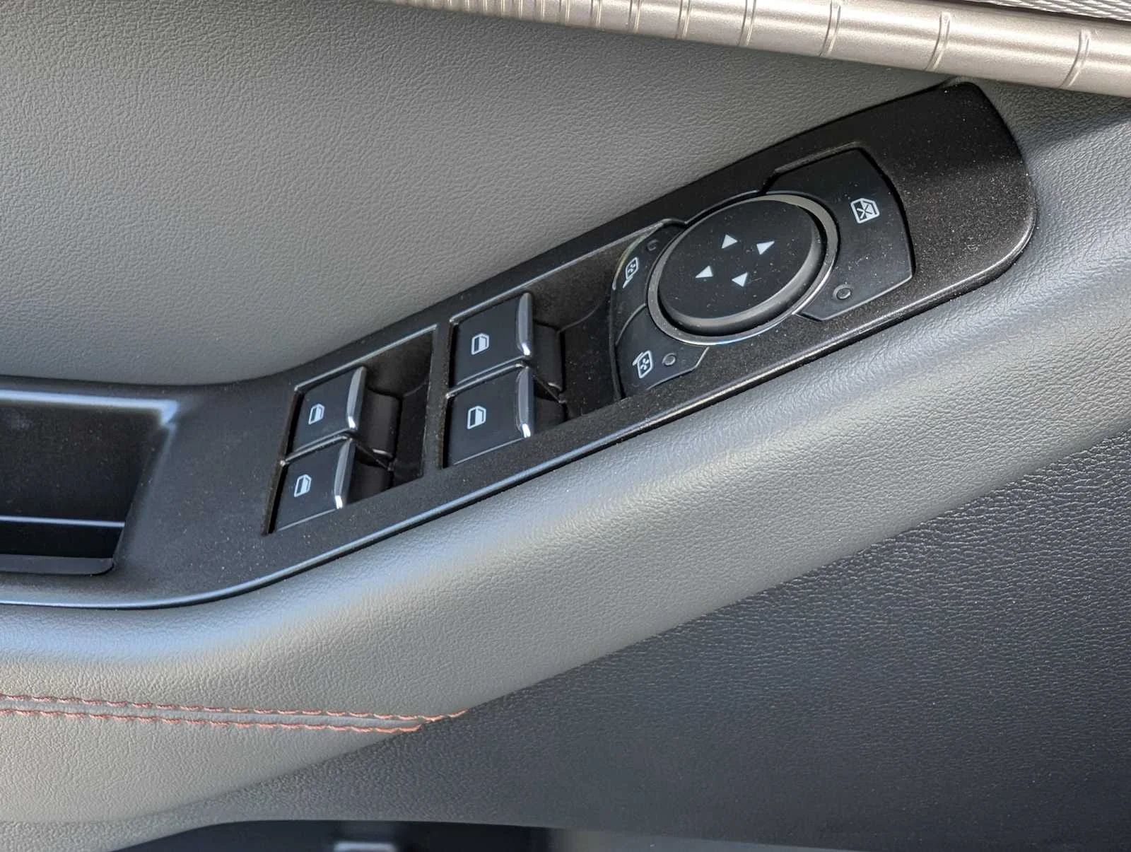 New 2026 Carbonized Gray Metallic Ford Active image 31