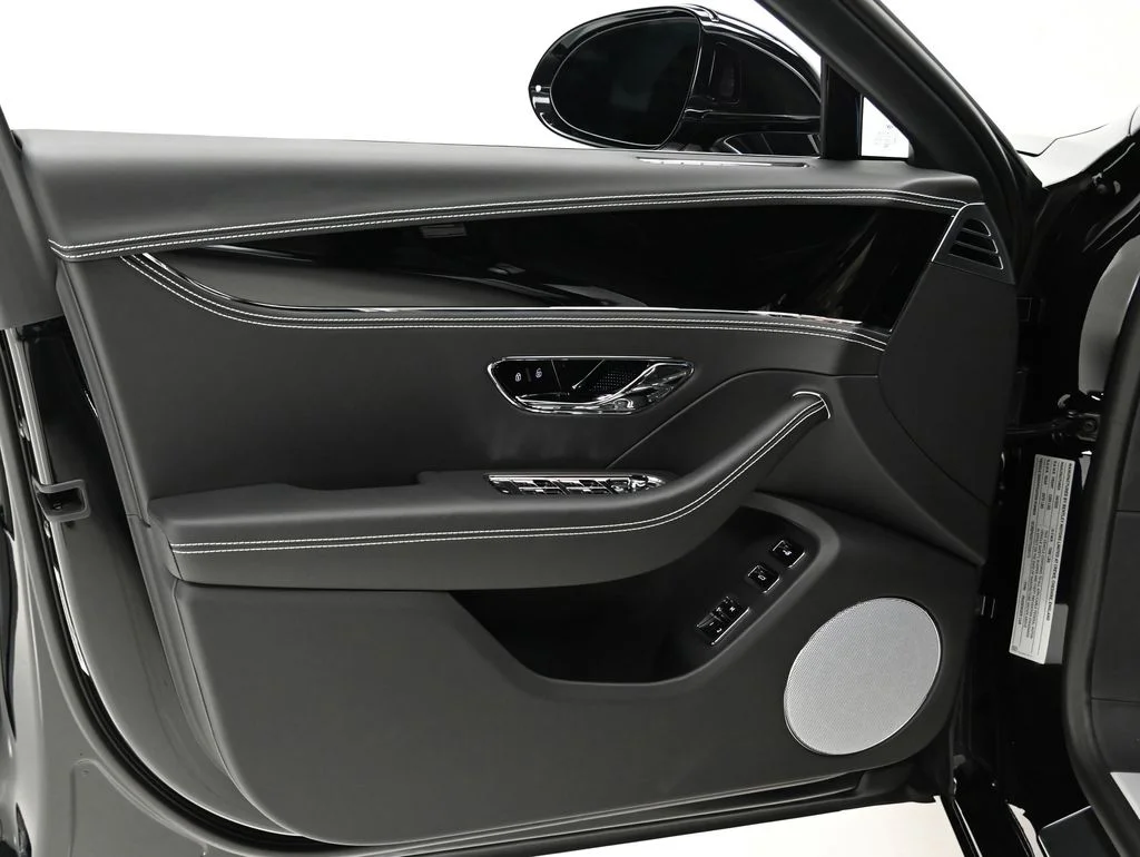 New 2026 Onyx Bentley V8 image 24