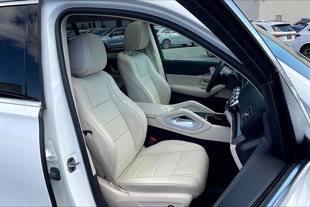 Certified Used 2023 White Mercedes-Benz GLS 450 image 7