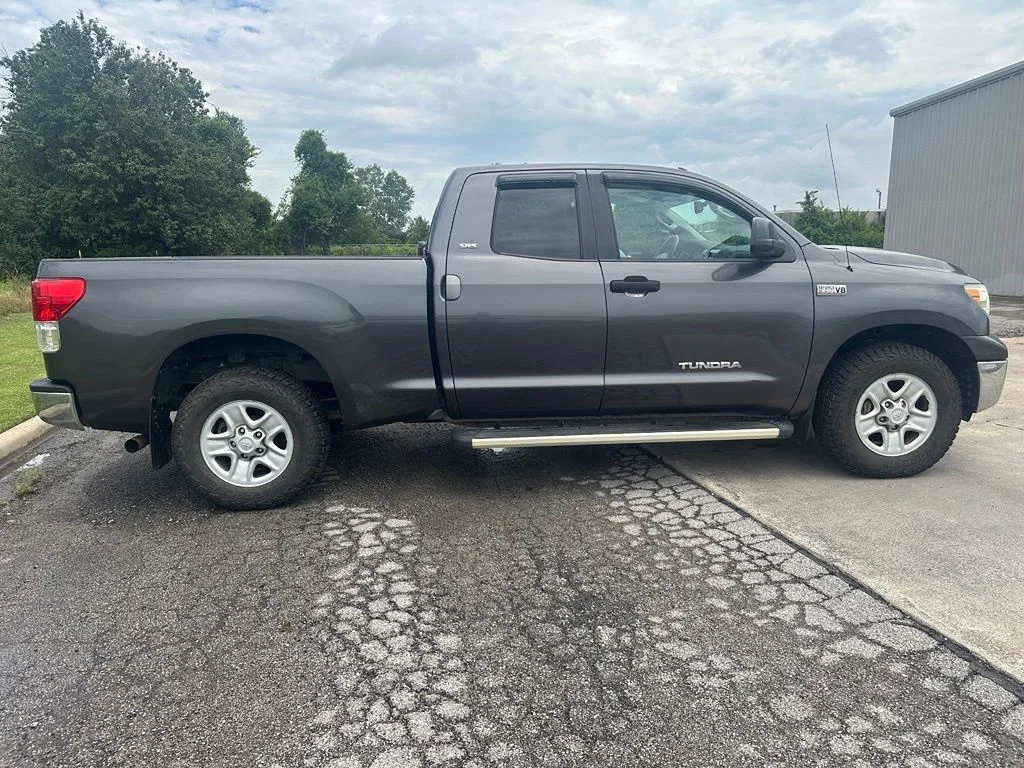 Used 2011 Gray Toyota Grade image 4