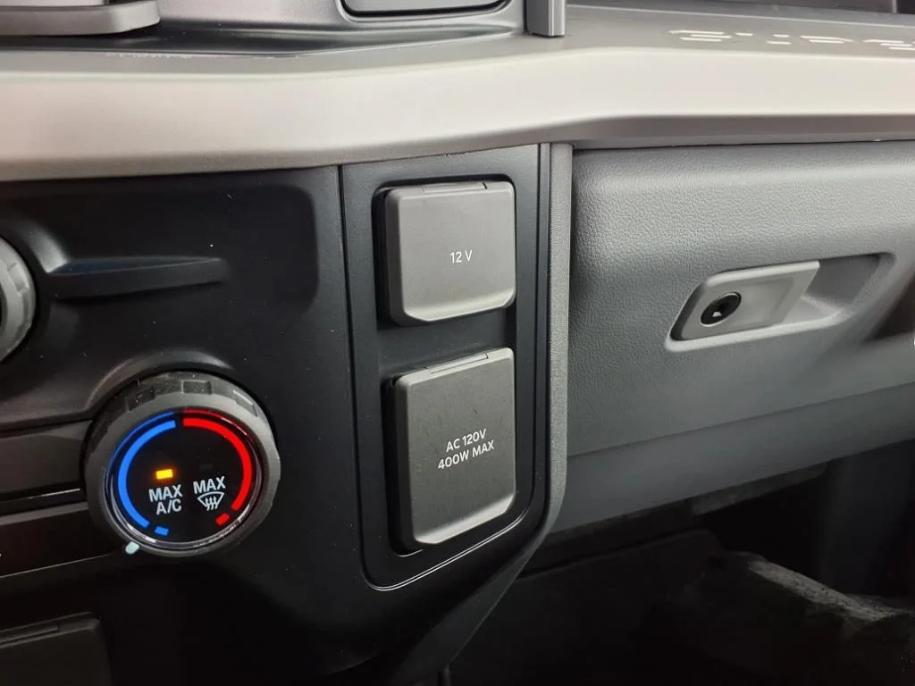 2025 Ford F-350 Super Duty XL - Photo 23
