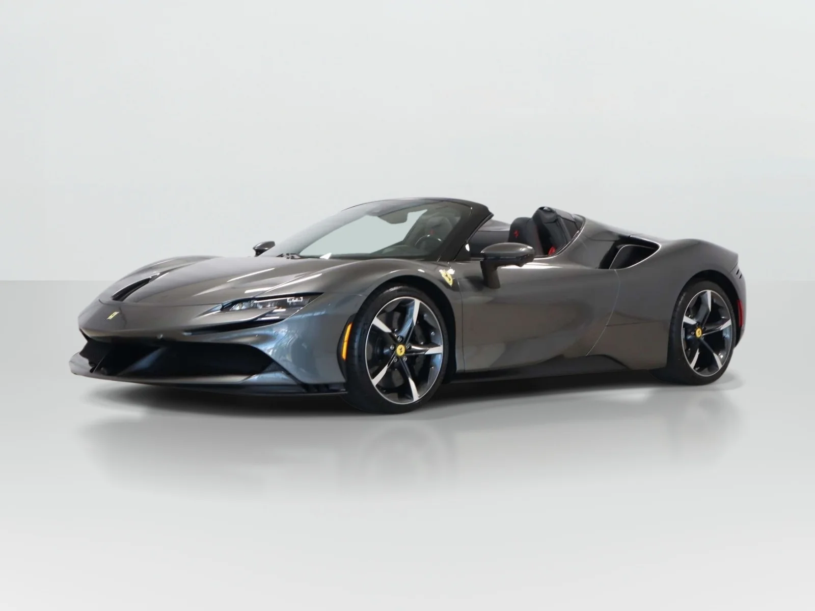 Used 2025 Grigio Silverstone Metallic Ferrari Convertible image 2