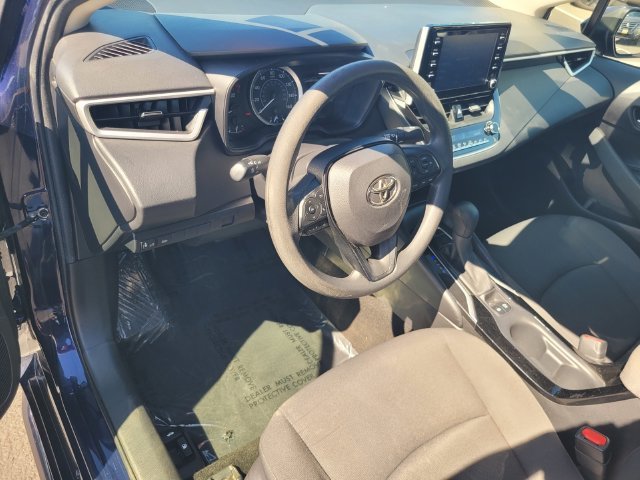 Used 2020  Toyota LE image 12