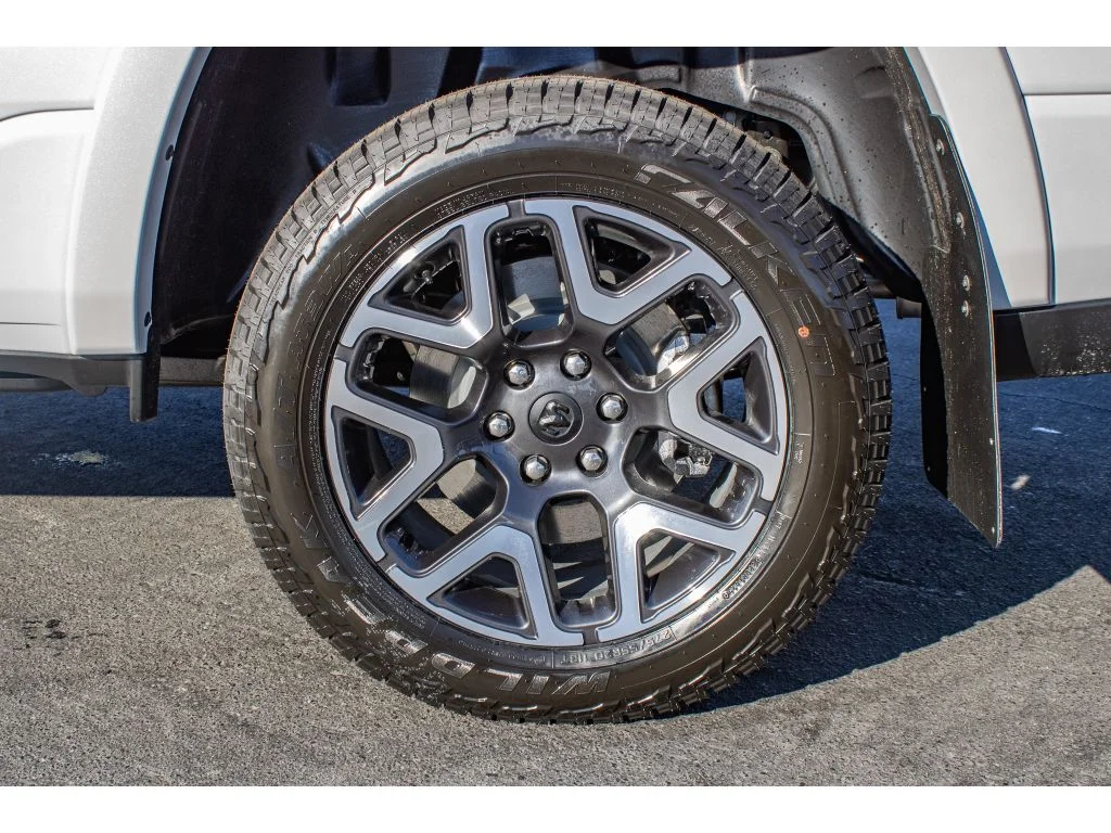 2026 RAM 1500 Laramie - Photo 8
