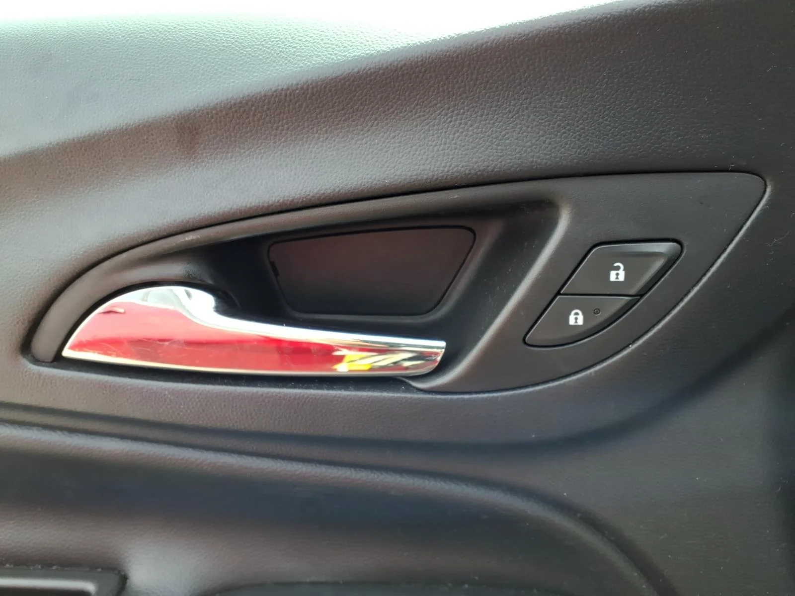 Used 2019 Cajun Red Tintcoat Chevrolet LT image 15