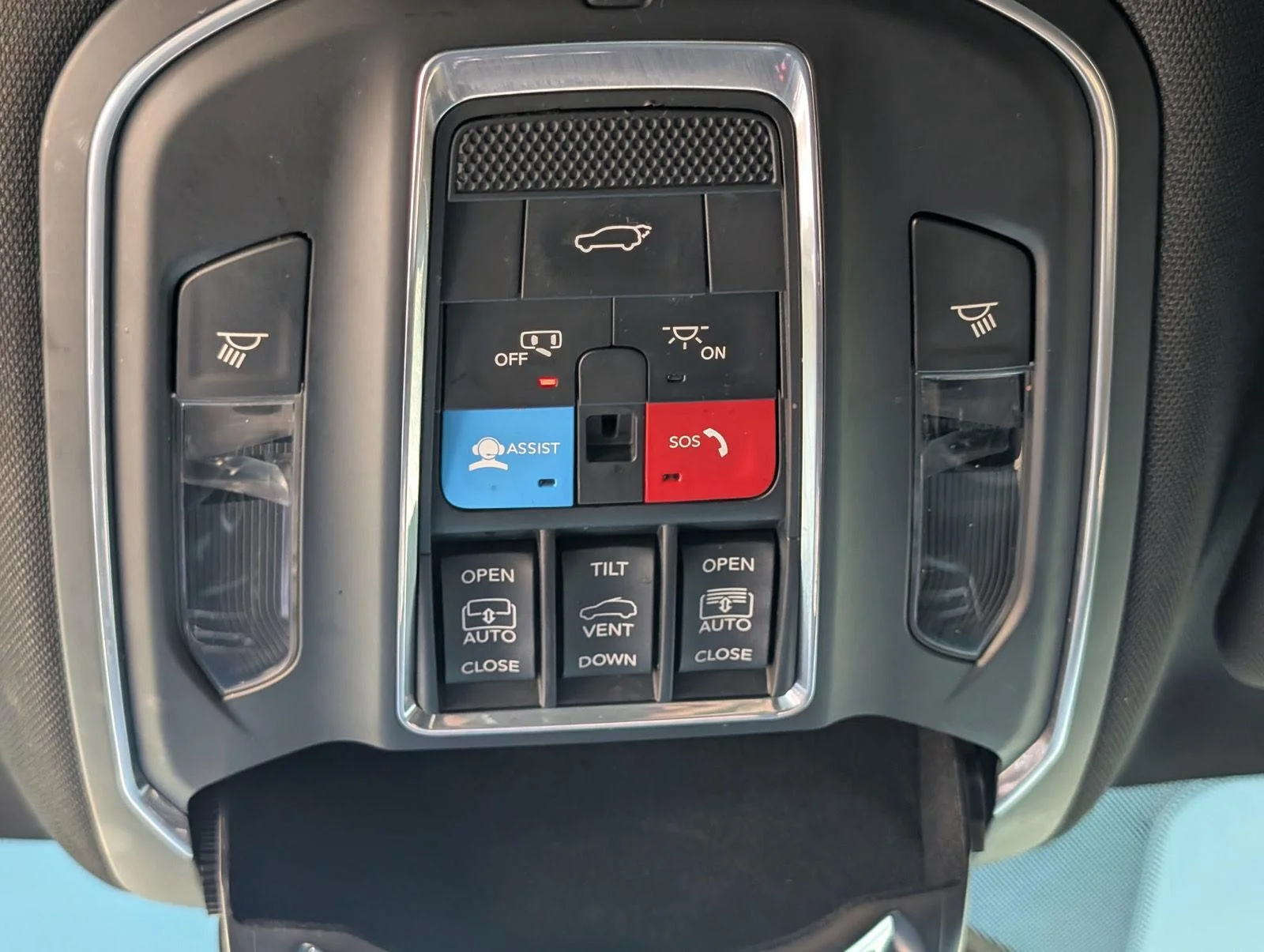 Used 2022 Baltic Gray Metallic Clearcoat Jeep Series III image 25