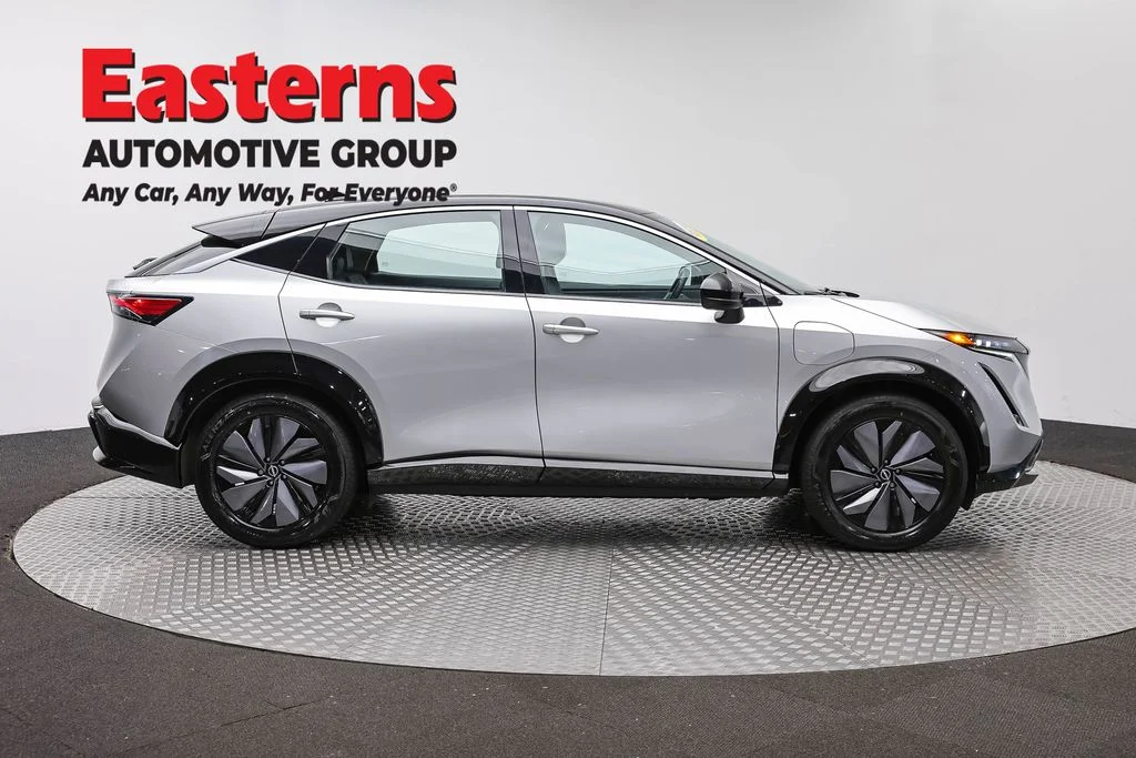 Used 2023 Silver Nissan ENGAGE image 4