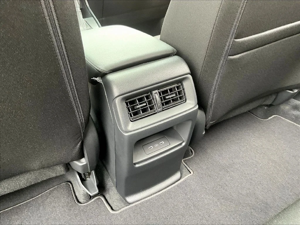 New 2027 Solar Silver Metallic Honda EX AWD image 11