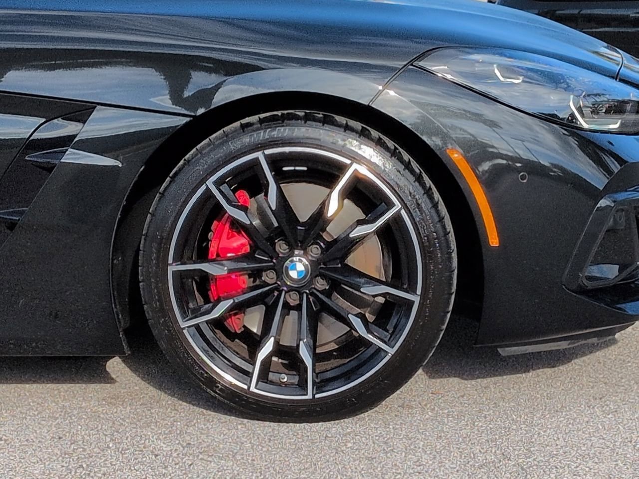 Used 2025 Black Sapphire Metallic BMW M40i image 10