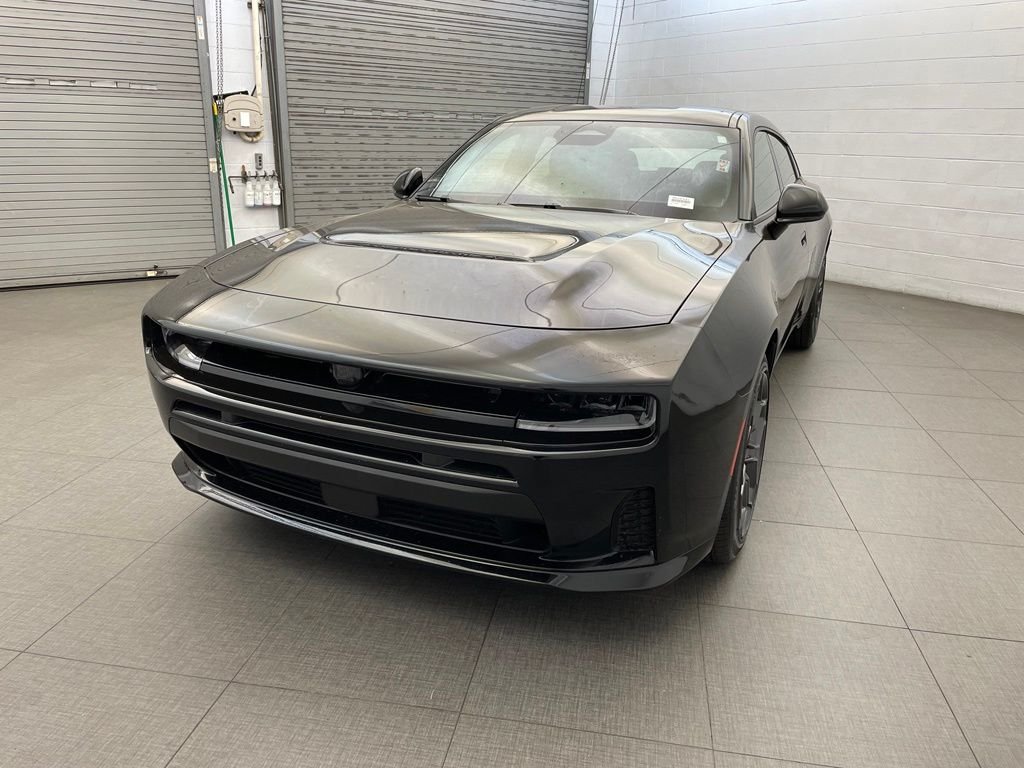 New 2026 Diamond Black Crystal Pearlcoat Dodge R/T image 8