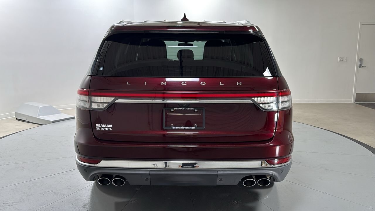 Used 2020 Red Lincoln Reserve image 4