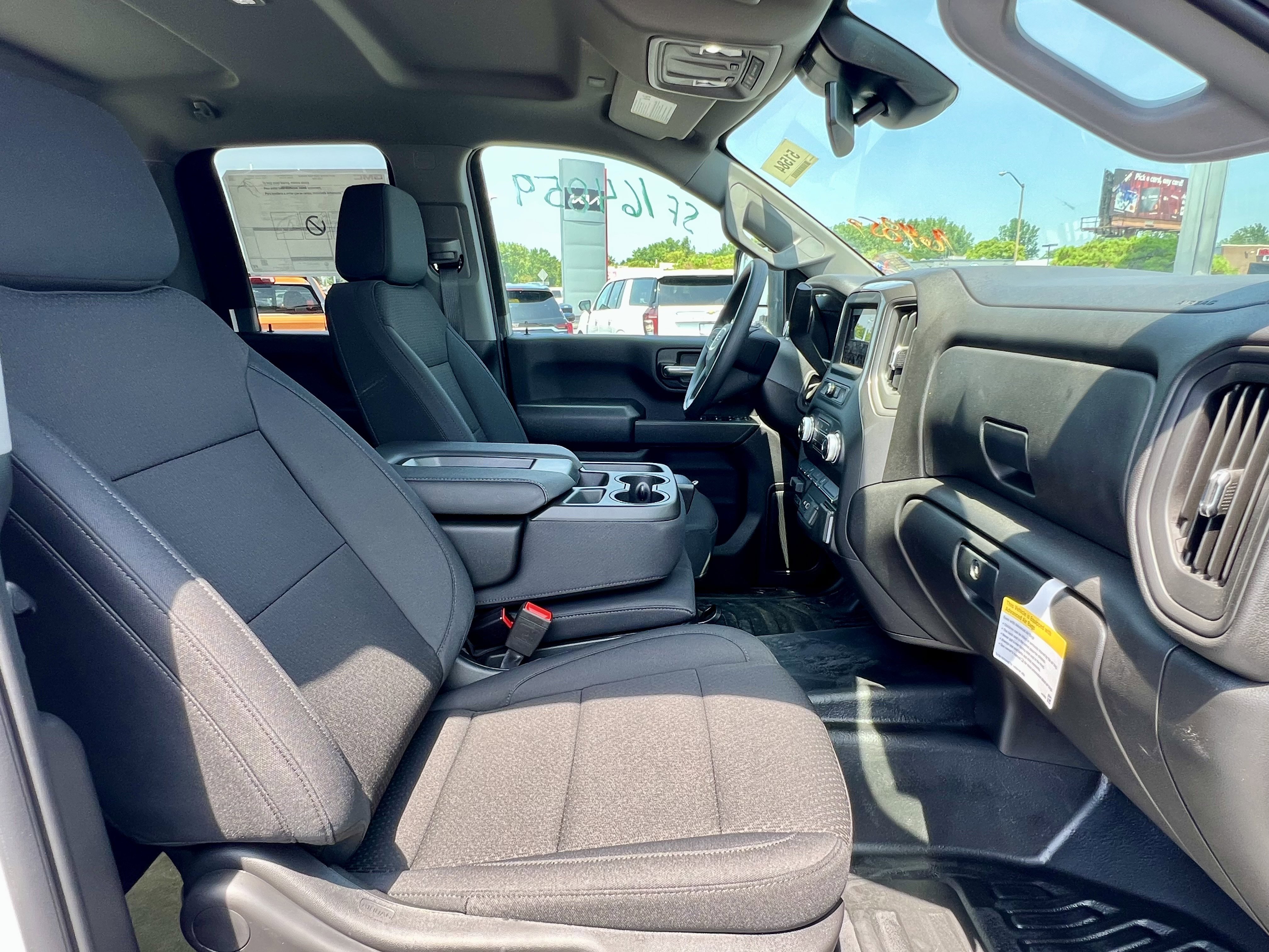 2025 GMC Sierra 2500HD Pro - Photo 30