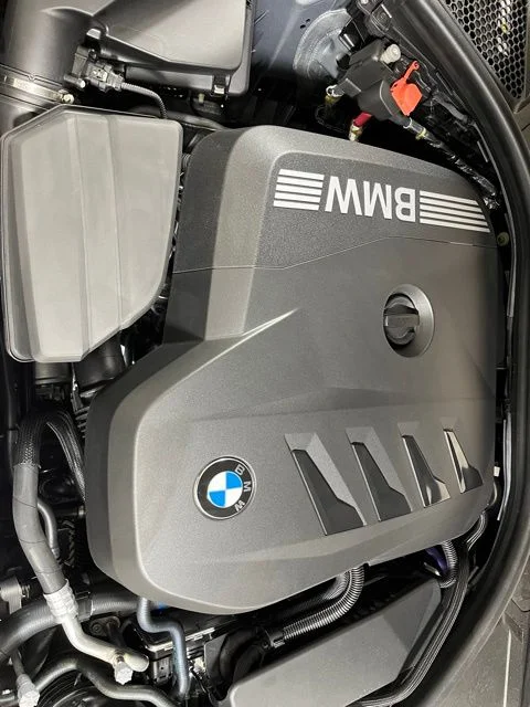 2025 BMW 3 Series 330i - Photo 25