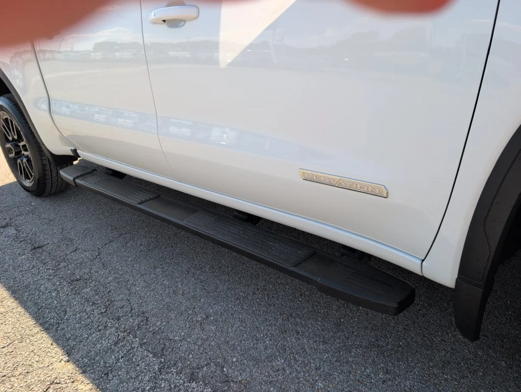 Certified Used 2024 White GMC Elevation image 15