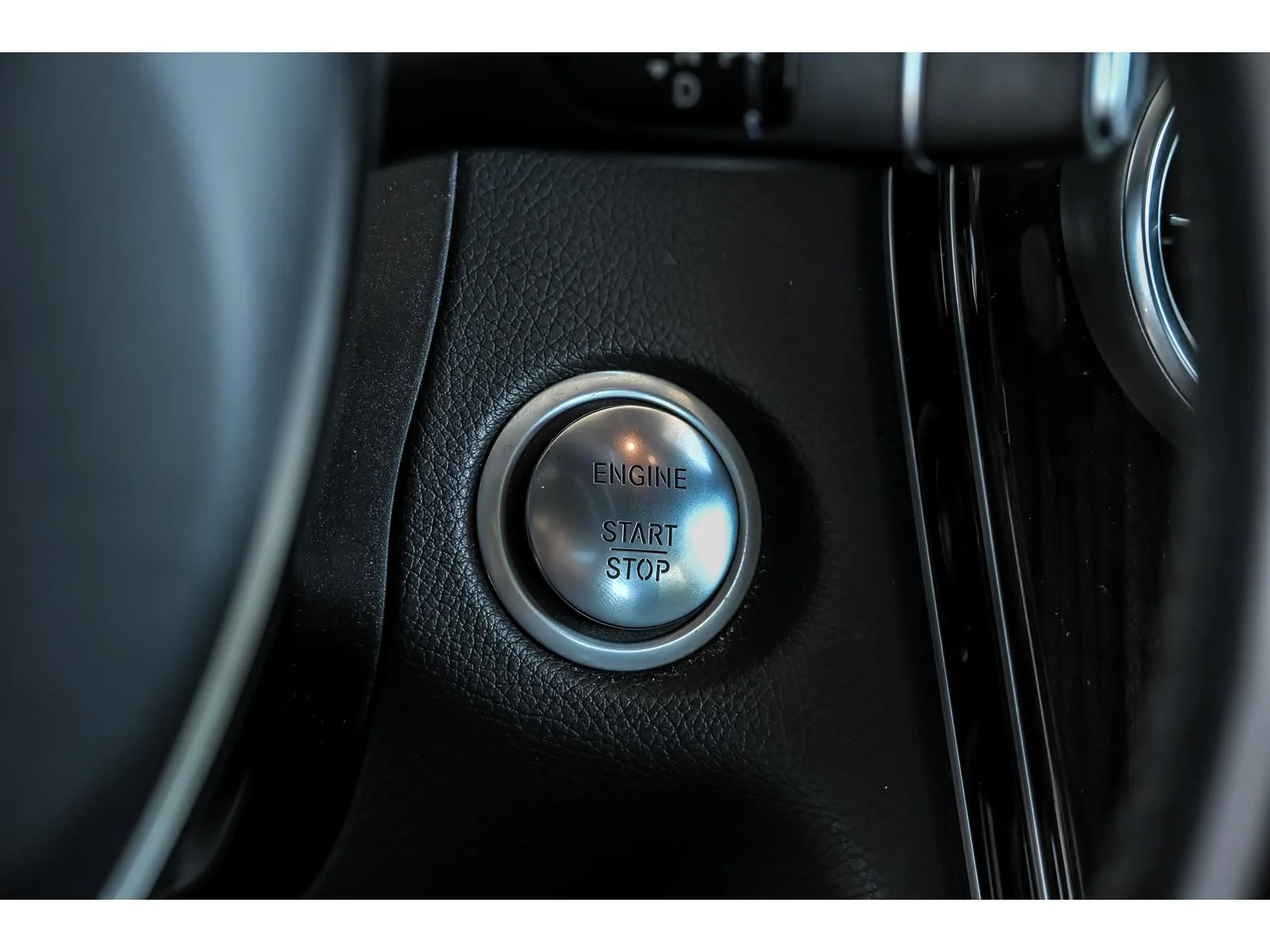 Used 2018 White Mercedes-Benz C 300 4MATIC® image 18