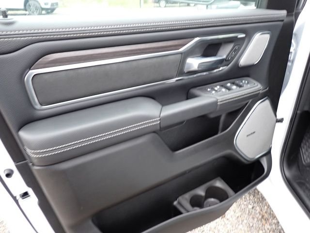 2026 RAM 1500 Laramie - Photo 17