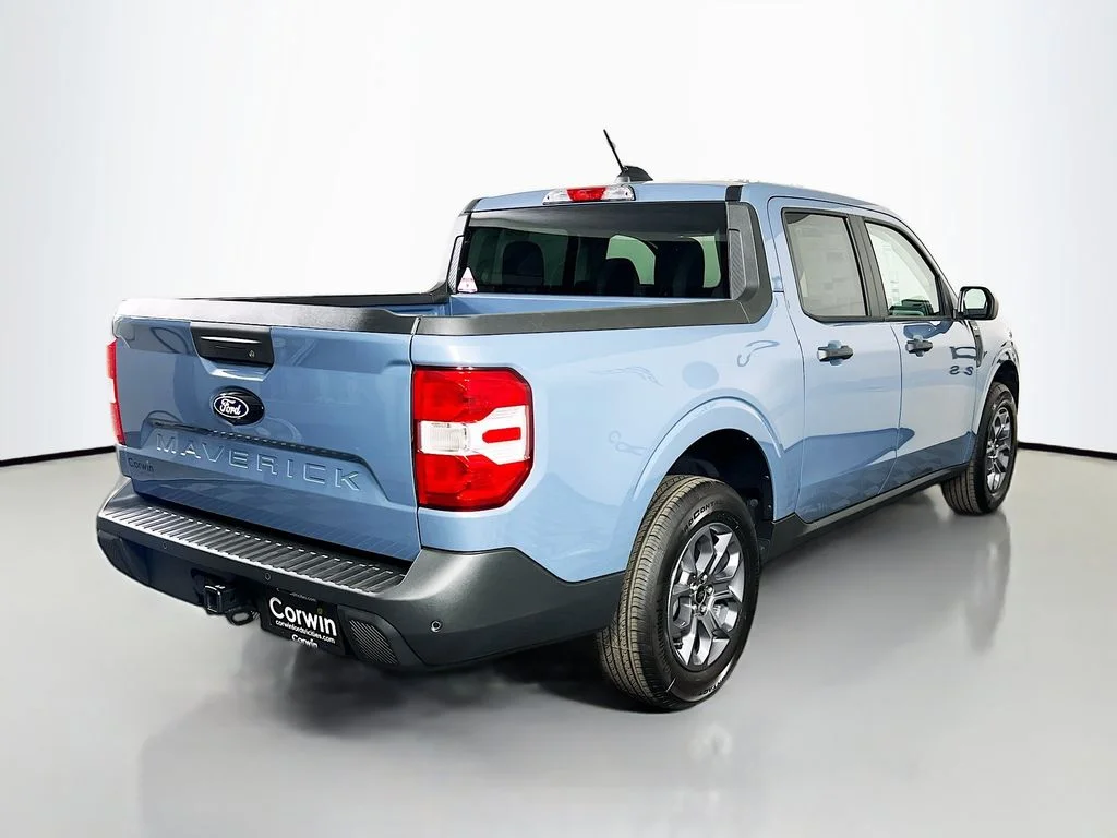 New 2026 Azure Gray Metallic Tri-Coat Ford XLT image 14