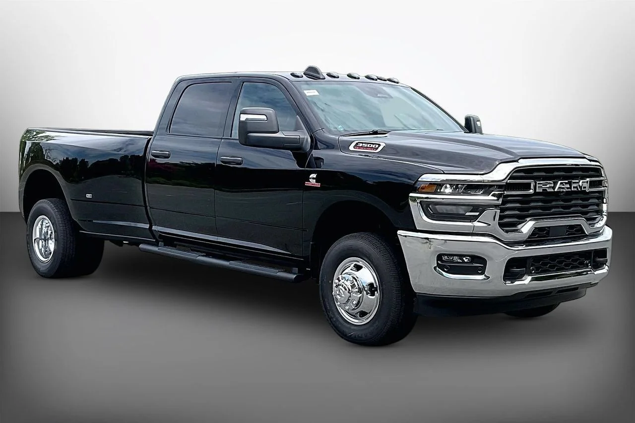 2026 RAM 3500 Pickup Tradesman