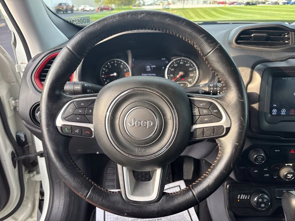 Used 2019 White Jeep Trailhawk image 14