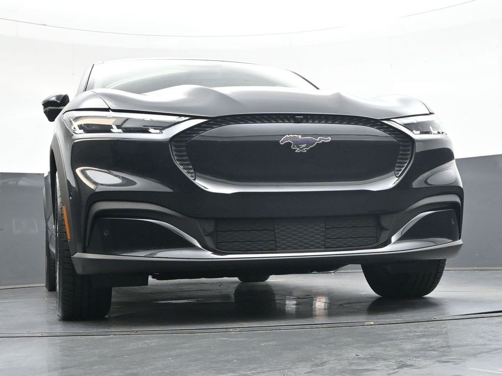 Used 2024 Shadow Black Ford Select image 29