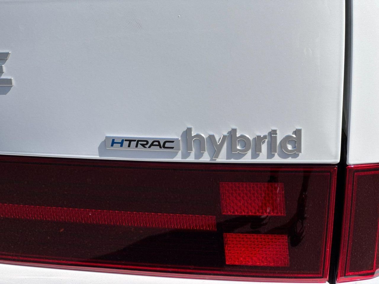 New 2027 White Hyundai SEL image 25
