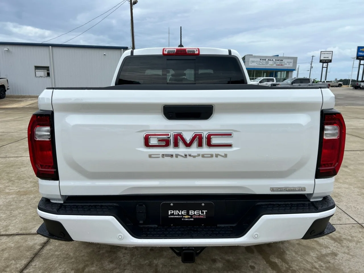 New 2026 Summit White GMC Elevation image 6