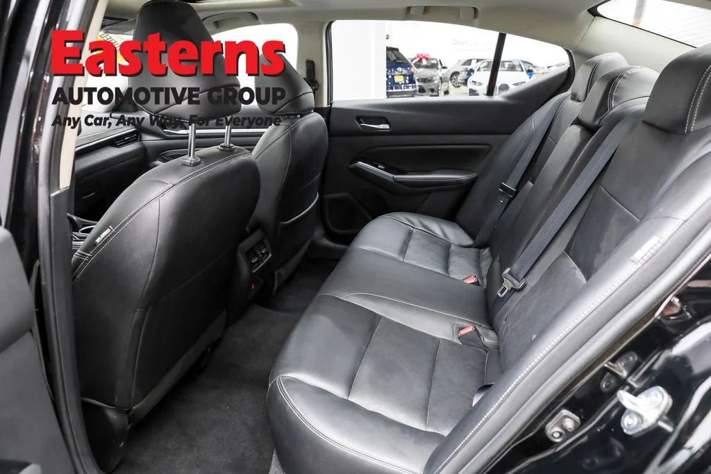 Used 2023 Black Nissan 2.5 SL image 21