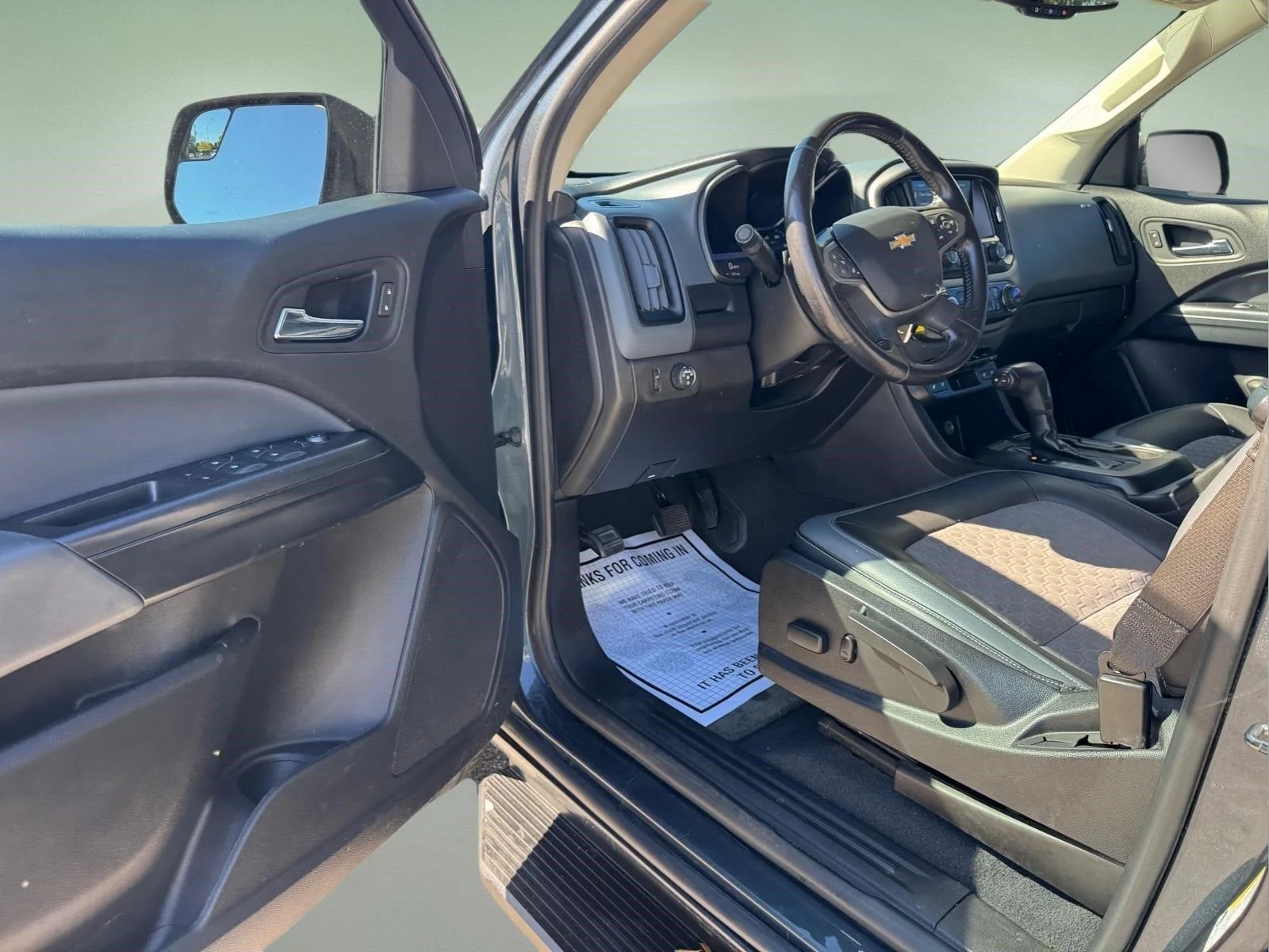 Used 2020 Shadow Gray Metallic Chevrolet 2WD Z71 image 17
