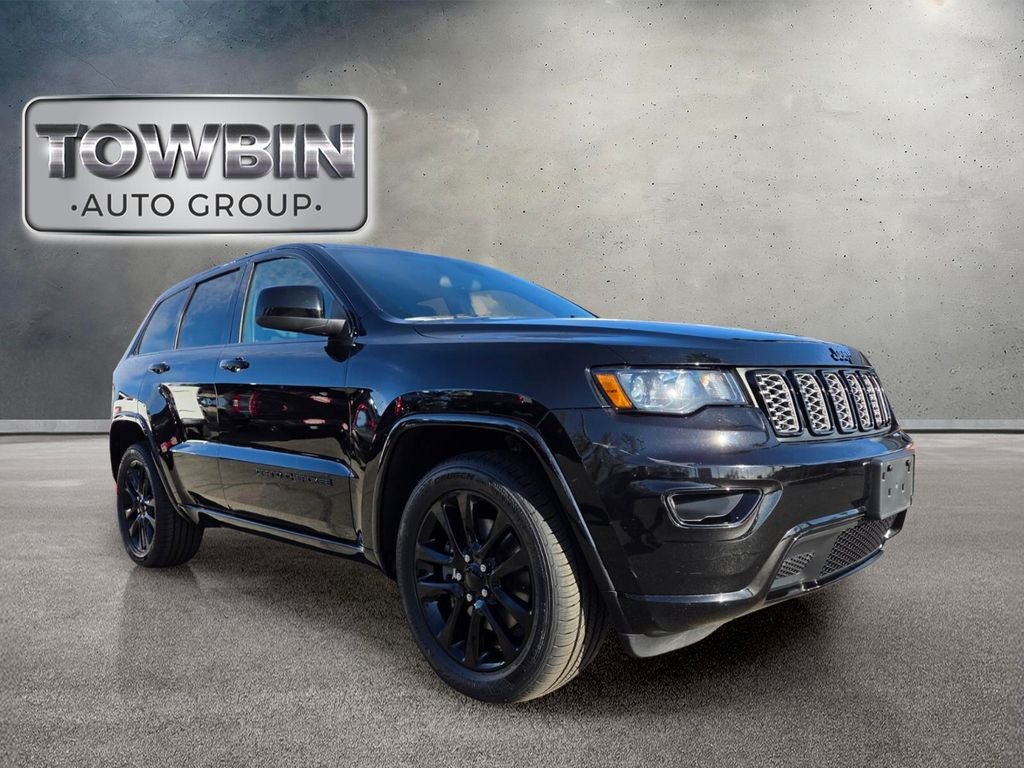Used 2021 Black Jeep Laredo X image 2