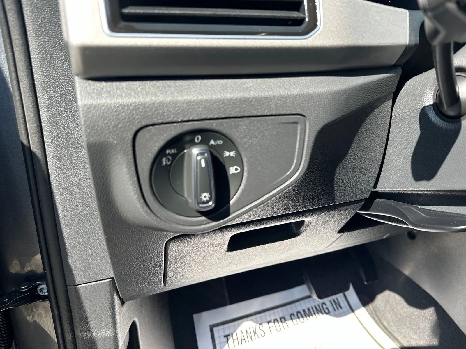 Used 2019 Gray Volkswagen SEL Premium image 17