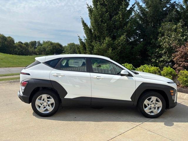 New 2027 Atlas White Hyundai SE image 37
