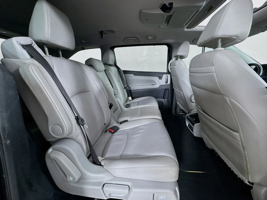 Certified Used 2018 Gray Honda Touring image 38