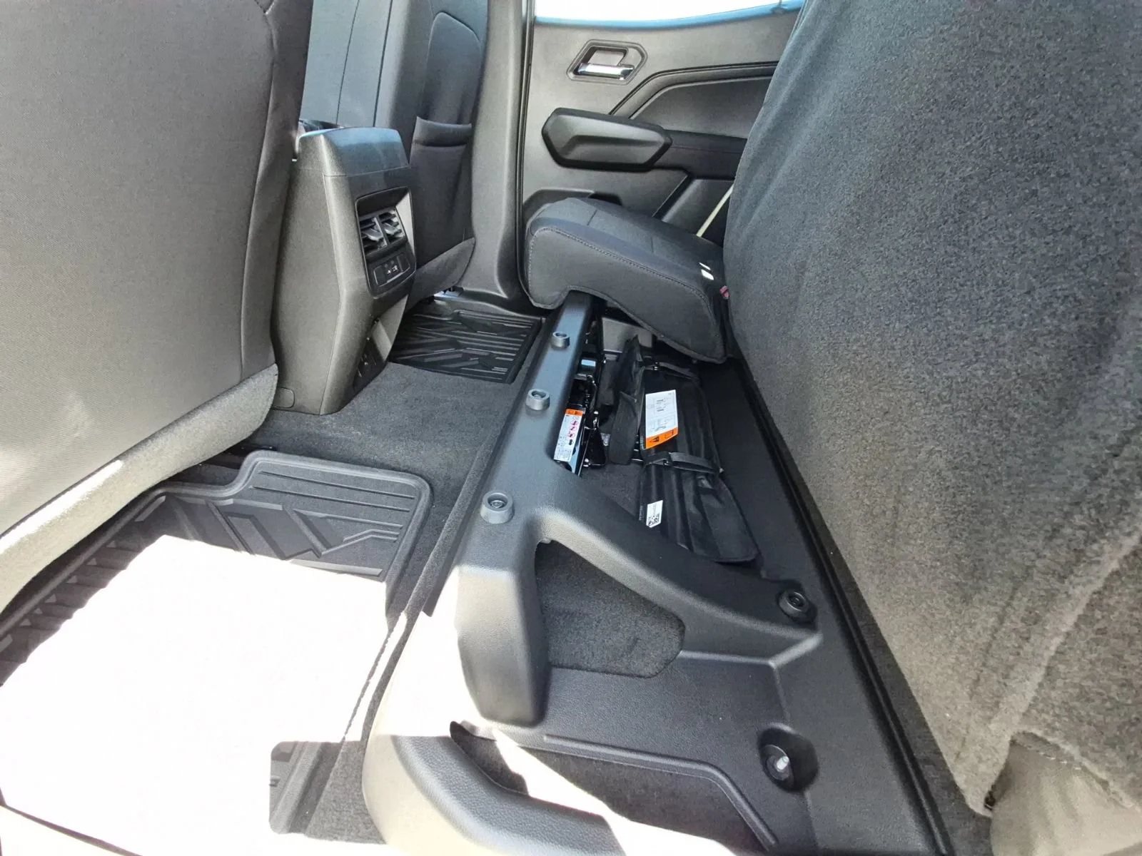 2026 Chevrolet Colorado Z71 - Photo 39