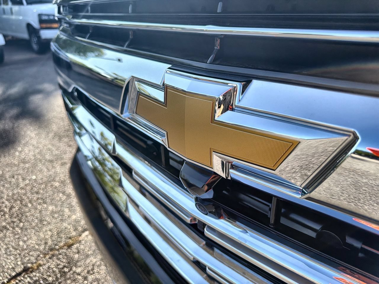 2026 Chevrolet Suburban Premier - Photo 26