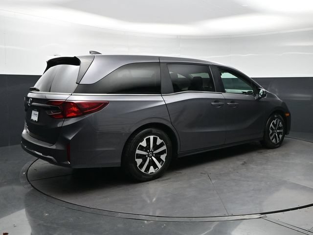 Certified Used 2025 Modern Steel Metallic Honda EX-L image 38