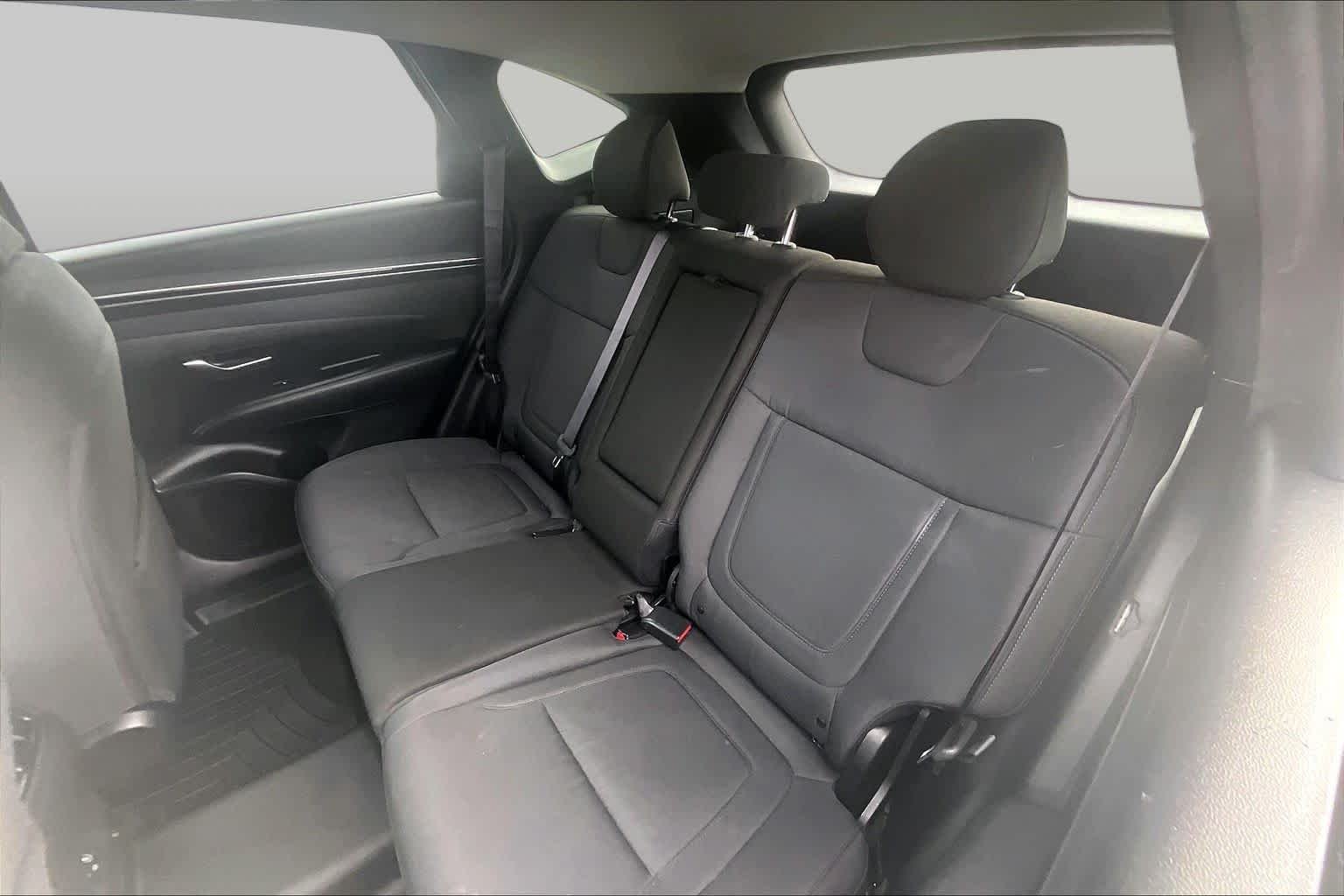 Used 2022 Phantom Black Hyundai SEL image 30