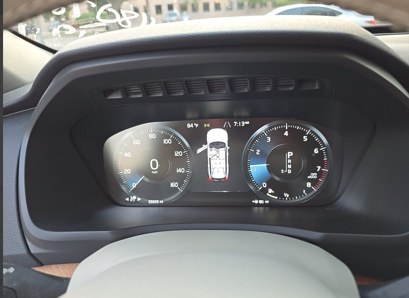 Used 2021 Blue Volvo T6 Momentum image 7