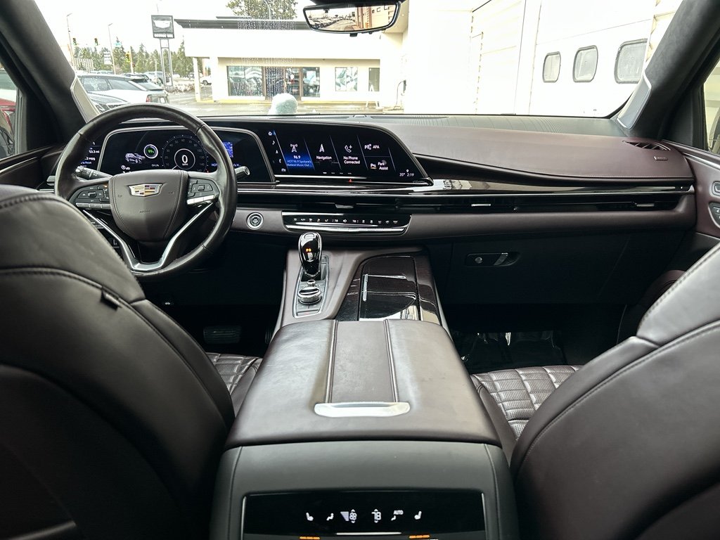 Used 2022 Dark Moon Blue Metallic Cadillac Premium Luxury Platinum image 19