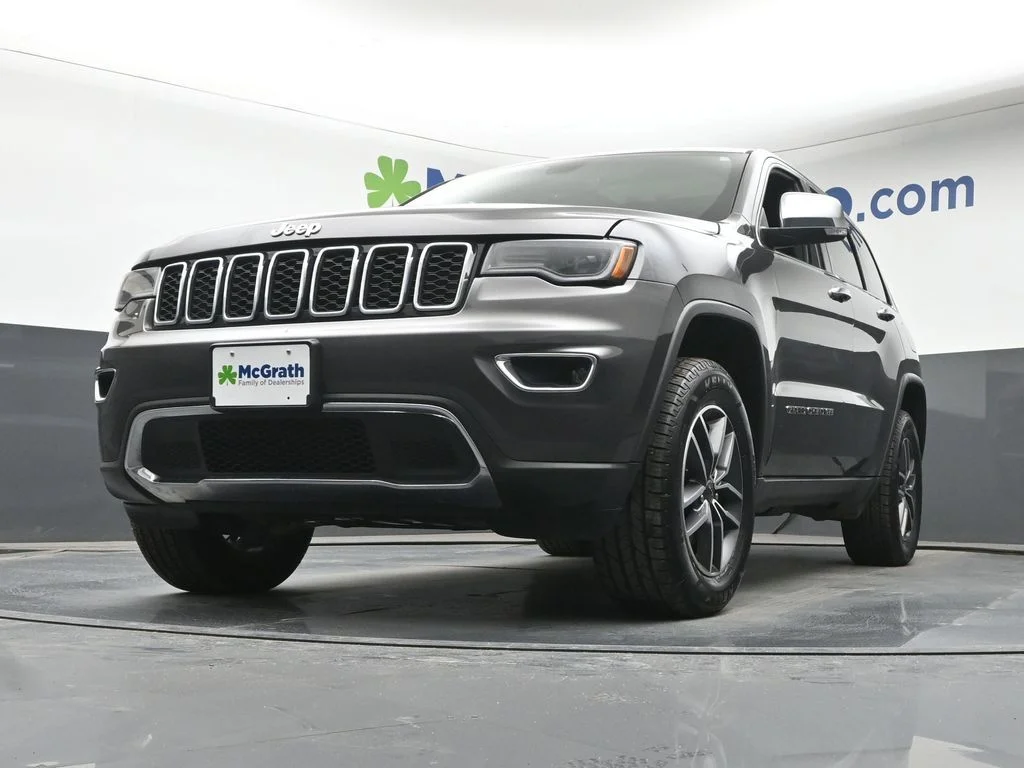 Used 2019 Gray Jeep Limited image 7