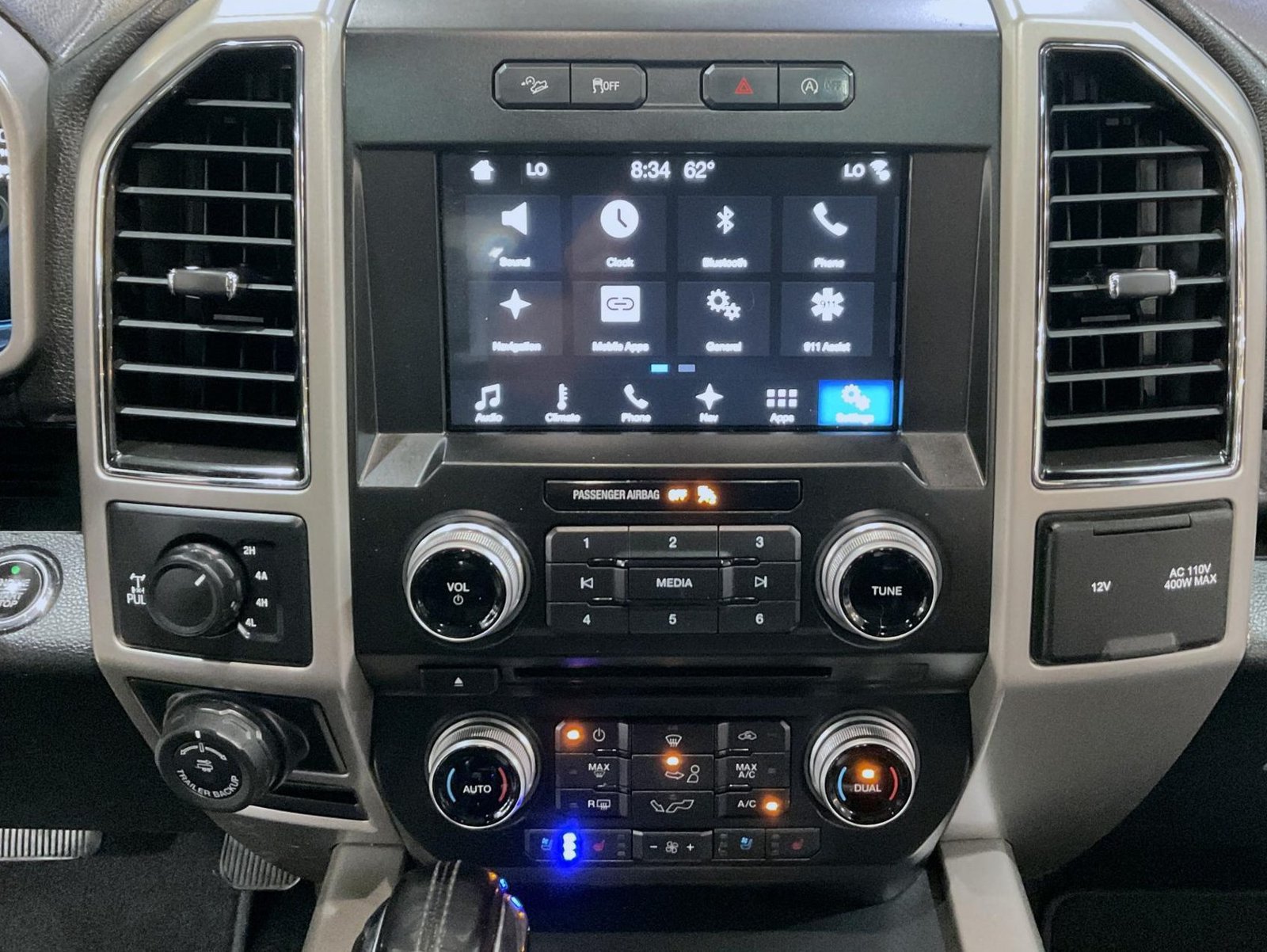 Used 2018 White Ford Lariat image 13