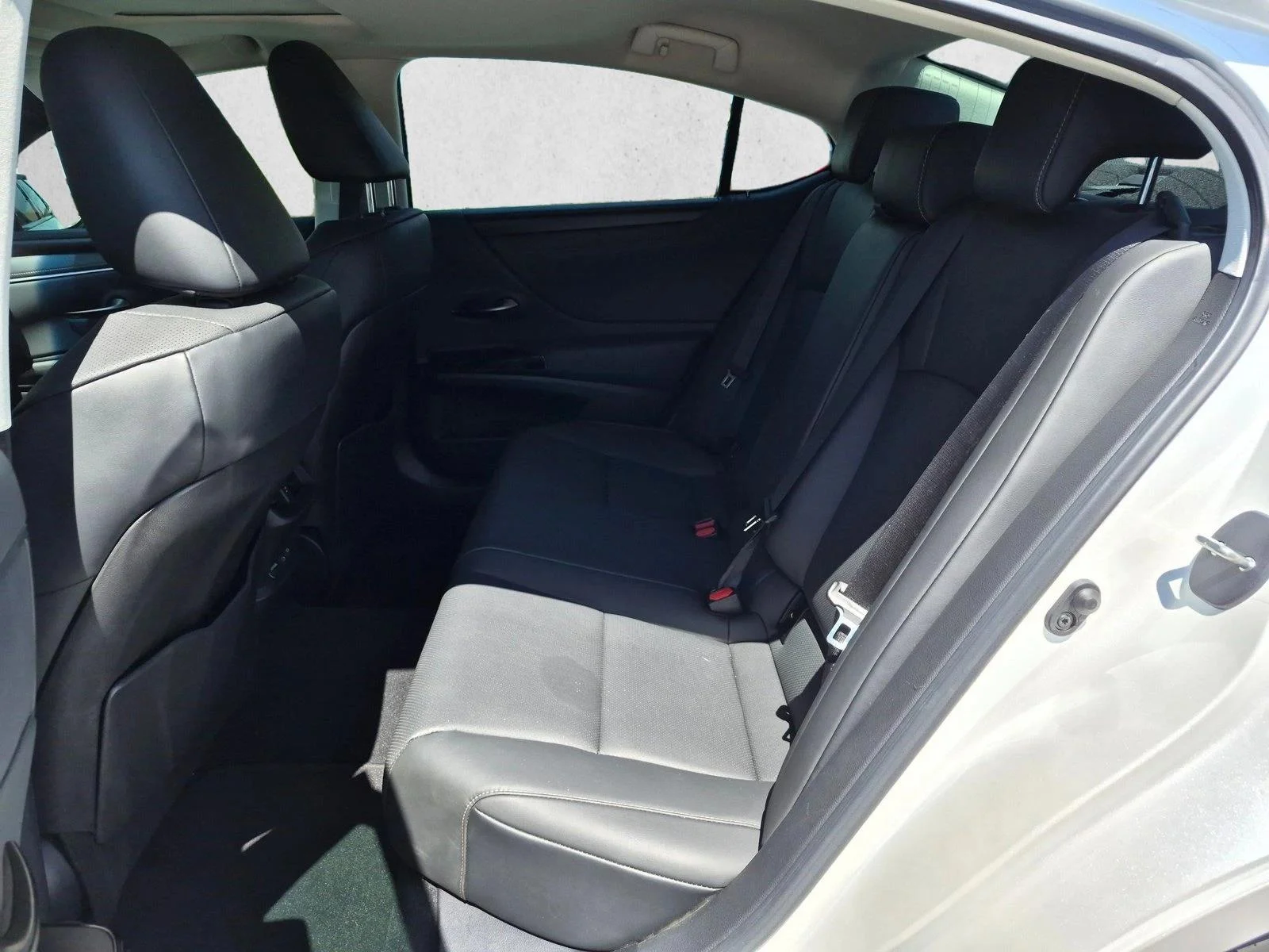 Certified Used 2025 Eminent White Pearl Lexus  image 15