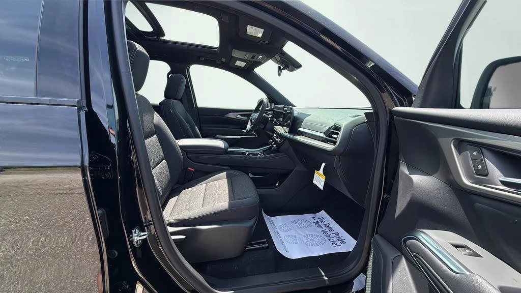 New 2026 Mosaic Black Metallic Chevrolet LT image 35