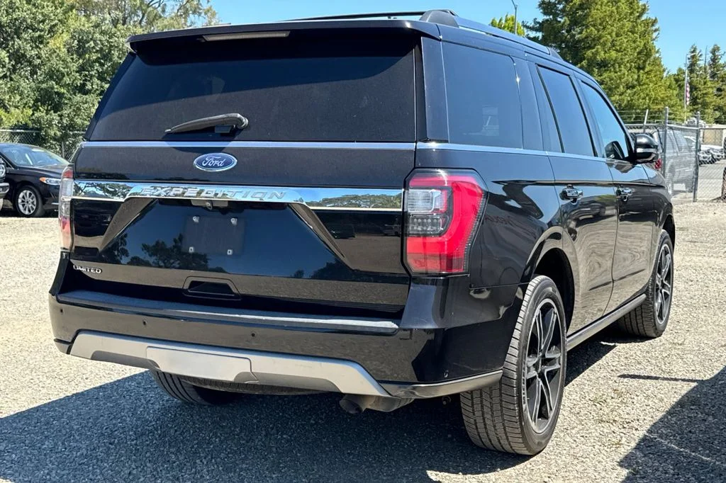 Used 2019 Black Ford Limited image 5
