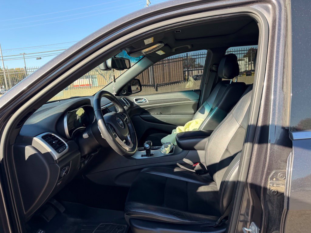 Used 2015 Black Jeep Altitude image 7