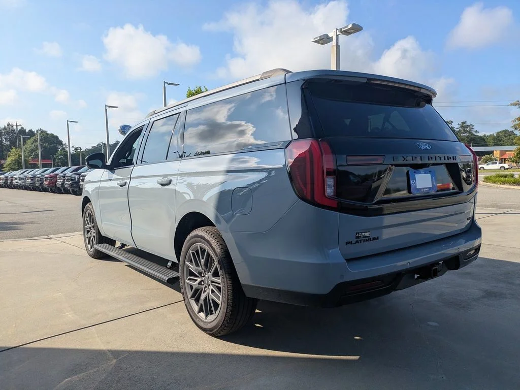 2025 Ford Expedition Platinum - Photo 6