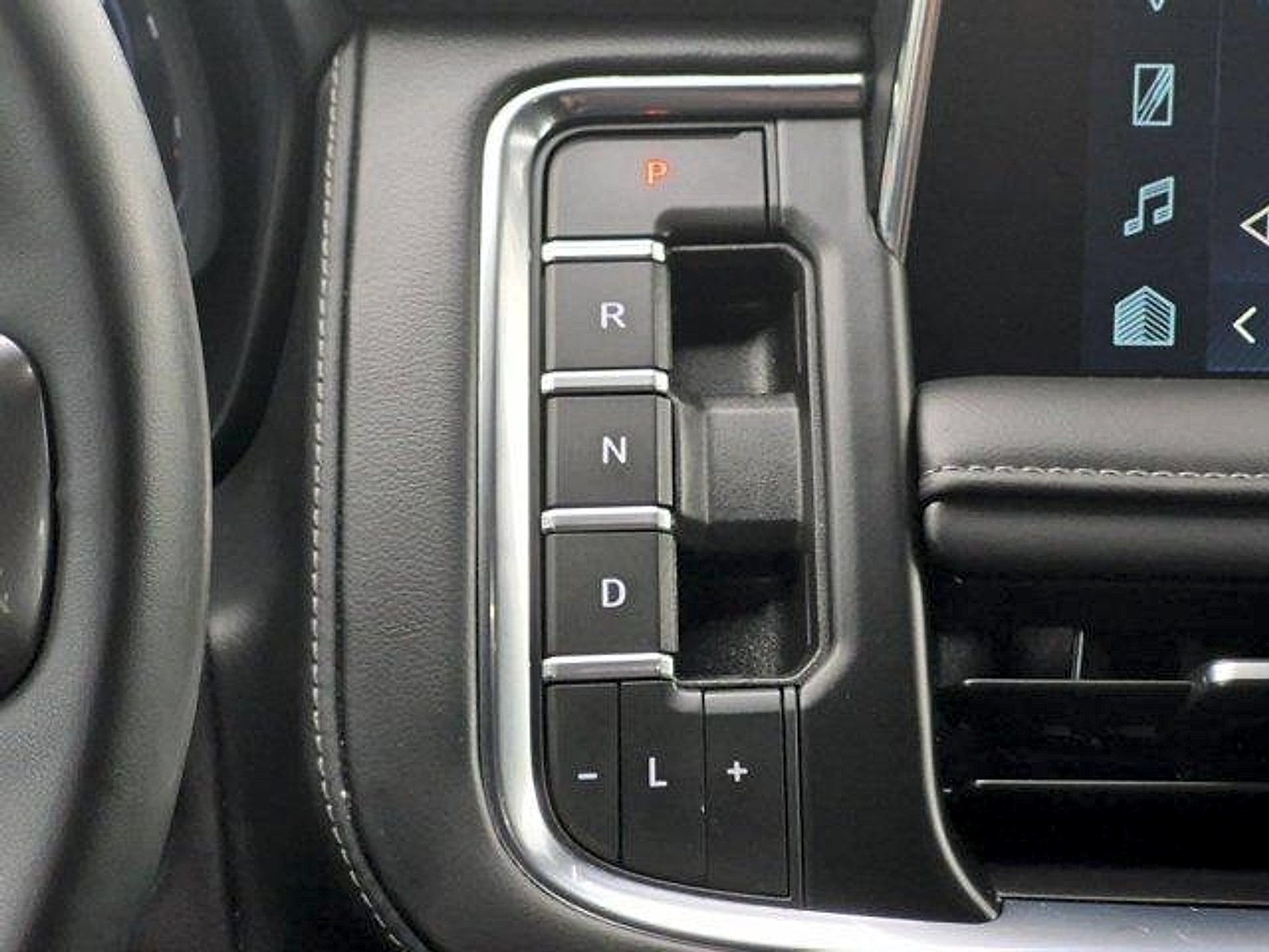 2023 Chevrolet Tahoe Z71 - Photo 15